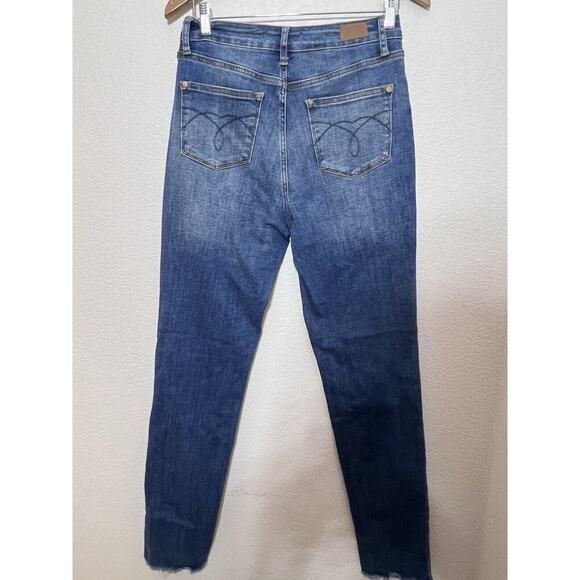 Judy Blue Jeans Women Sz 7 / 28 Boyfriend Fit Cut Off Bottoms JB88541 High Waist - Picture 12 of 13